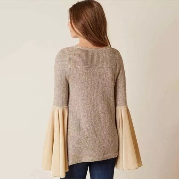 Free People Metallic Gold Threaded Large Velvet Bell Sleeved Tunic Top - Picture 11 of 14